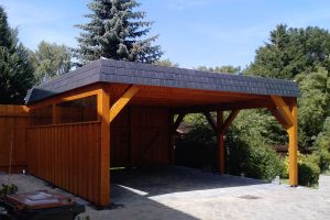 Carport mit Schiefereindeckung